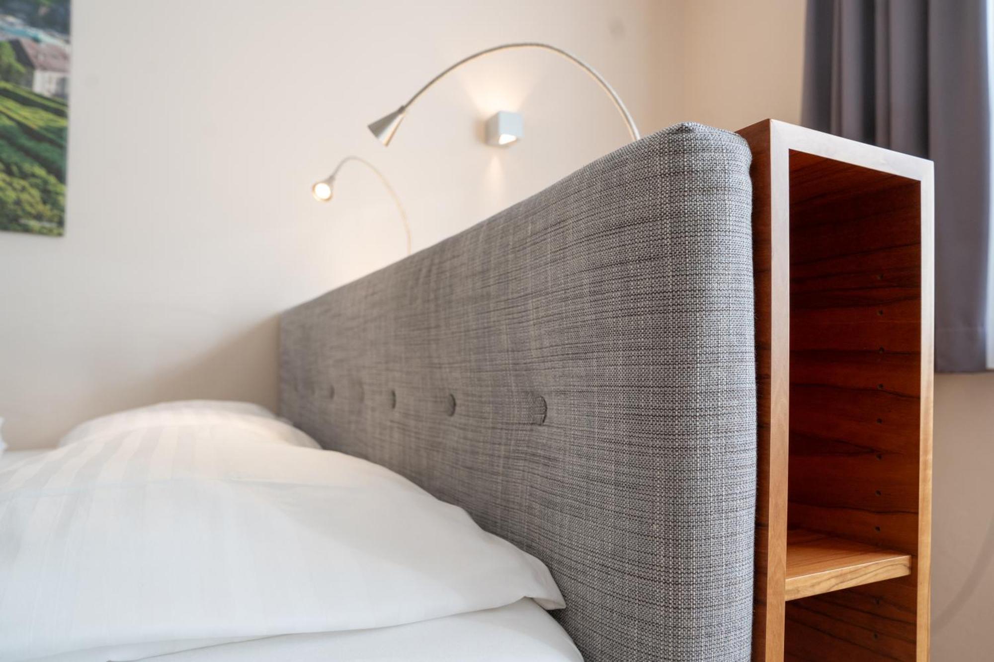 Das Jedermann Boutiquehotel Mit Stadtgarten Salzburg Bagian luar foto