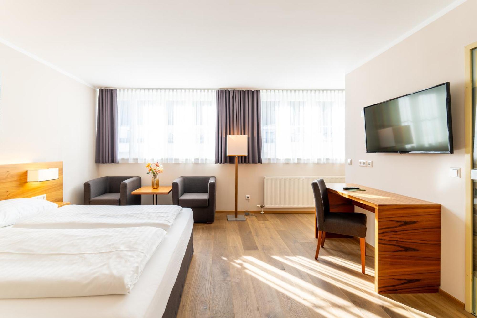 Das Jedermann Boutiquehotel Mit Stadtgarten Salzburg Bagian luar foto