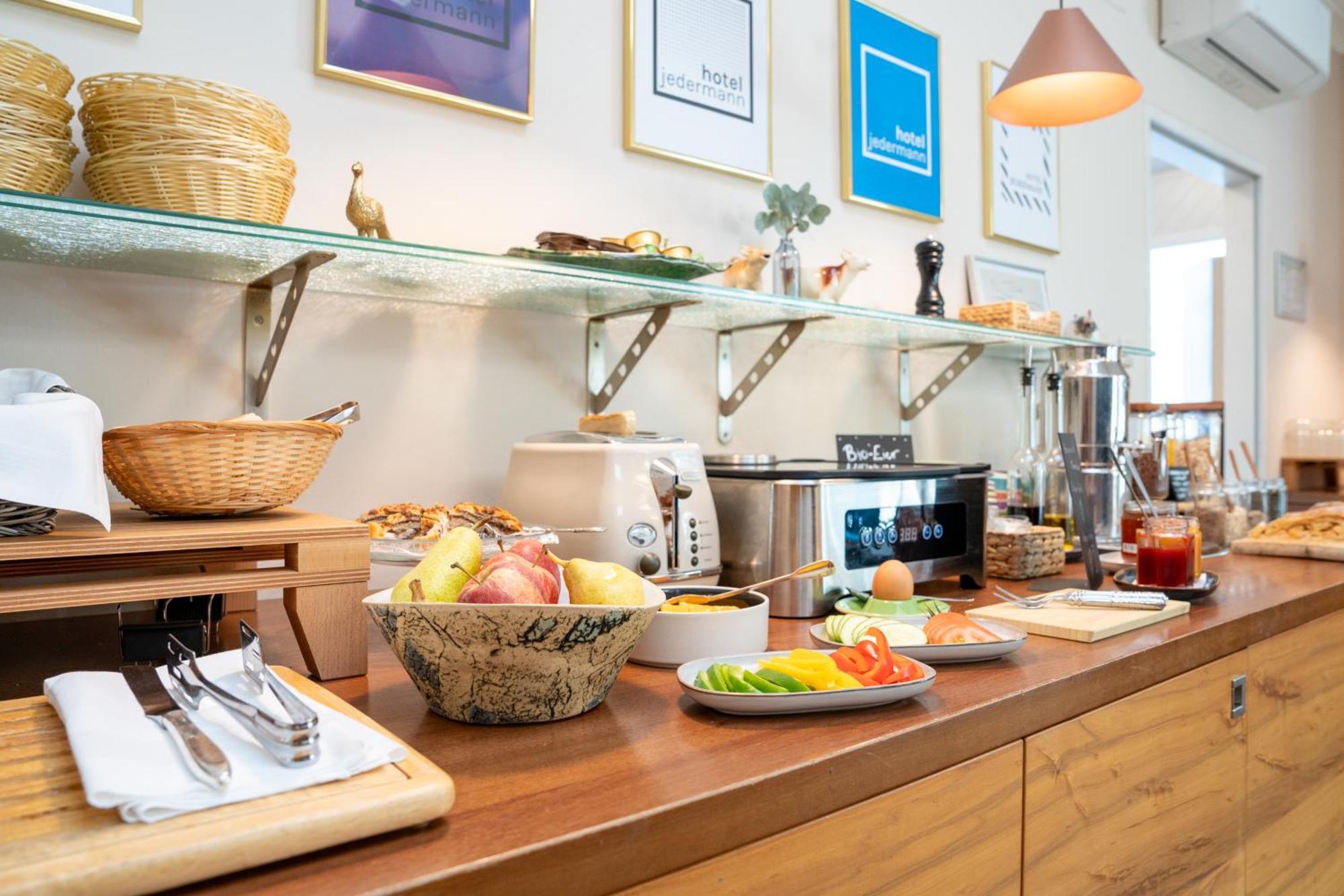 Das Jedermann Boutiquehotel Mit Stadtgarten Salzburg Bagian luar foto